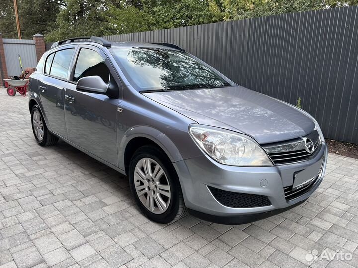 Opel Astra 1.8 AT, 2010, 125 000 км