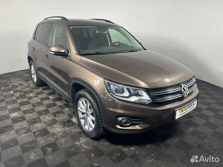 Volkswagen Tiguan 2.0 AT, 2016, 118 912 км