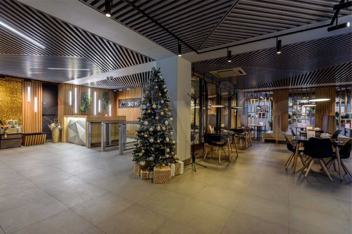 Блок офисов с ремонтом, 202.9 м²