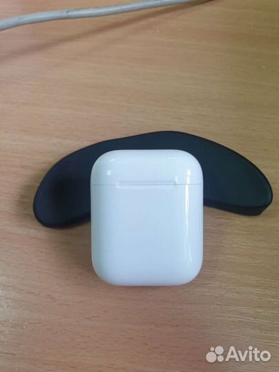 Новый кейс Apple Air Pods 2-го поколения