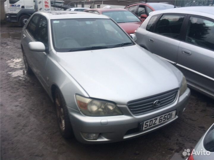 Разбор на запчасти Lexus IS