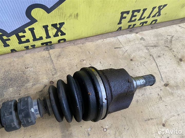 Привод передний левый Nissan Serena (pnc24) 1999