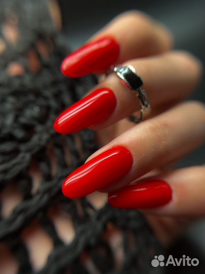 Маникюр и педикюр