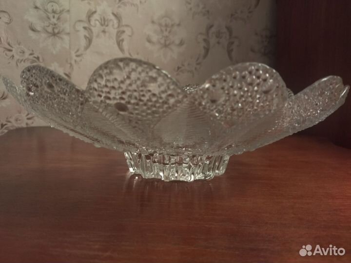 Ваза для фруктов,конфет из декоративного стекла