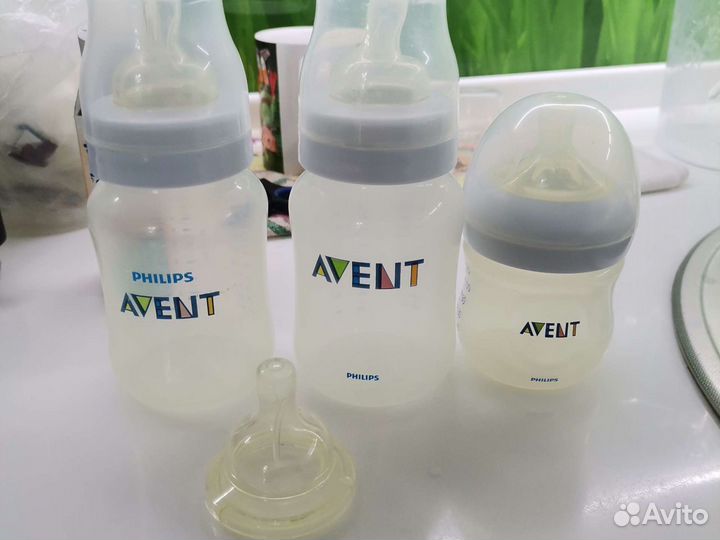 Бутылочки для кормления avent