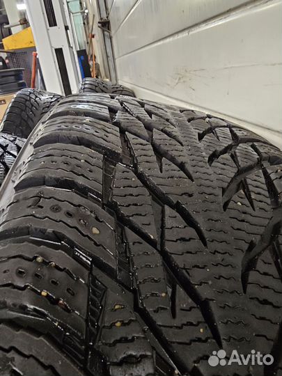 Nokian Tyres Hakkapeliitta R3 235/55 R18 104R