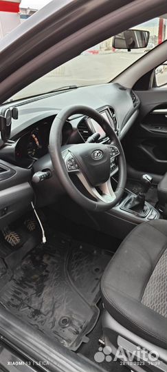 LADA Vesta 1.6 МТ, 2019, битый, 157 510 км