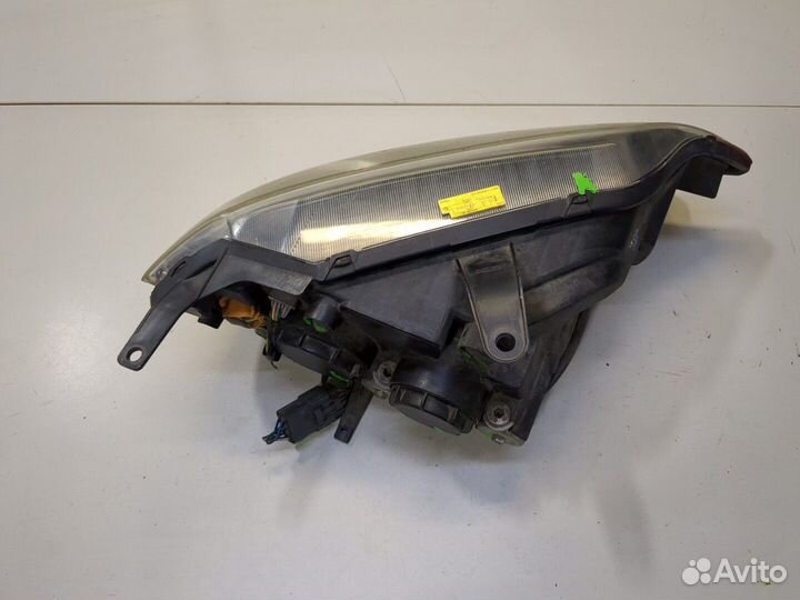 Фара (передняя) Mazda 2, 2005