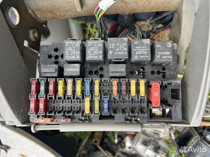 Блок предохранителей LADA kalina 1