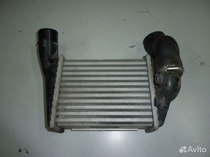 Интеркуллер радиатор турбины Ауди А6 078145806L
