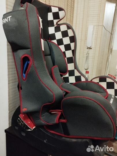 Детское автокресло 9 до 36 кг recaro