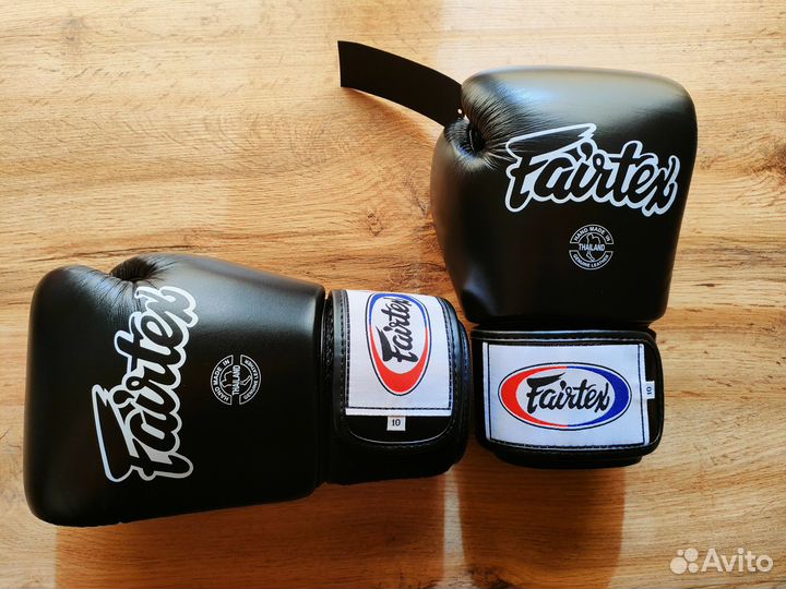 Боксерские перчатки Fairtex 10 унций