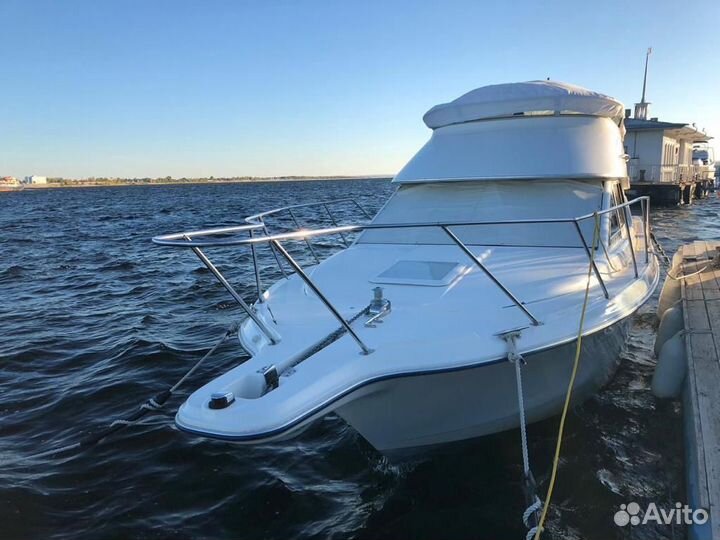 Яхта Bayliner 288 CB