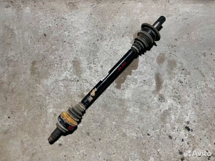 Привод задний правый Bmw 7 F02 N63B44A 2011