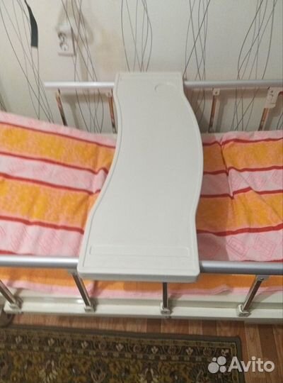 Медицинская кровать, механическая