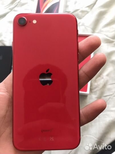 Телефон iPhone SE 2020 64gb