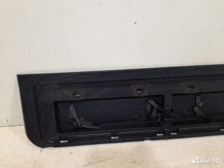 Ящик инструментальный задний Toyota Land Cruiser