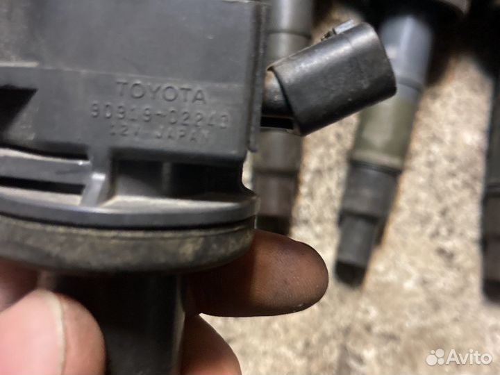 Катушка зажигания toyota avensis