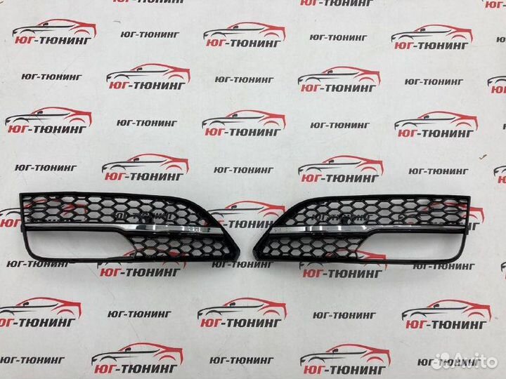 Вставки в передний бампер Audi A3 12-16 в стиле