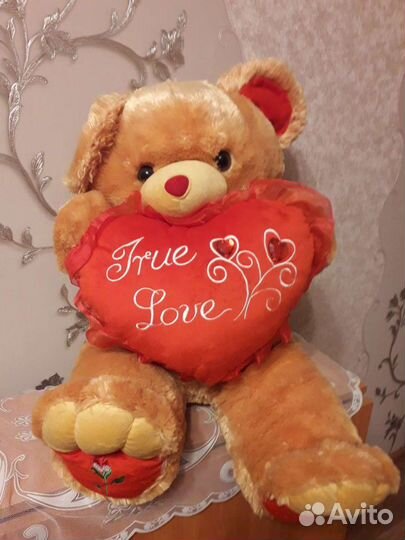 Плюшевый медведь