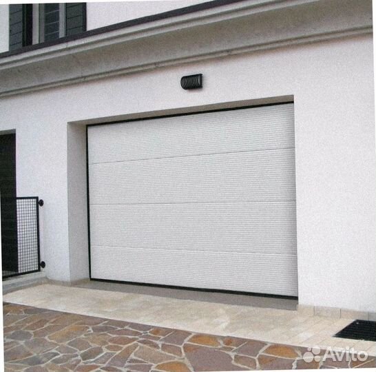 Ворота секционные подъемные (гаражные)