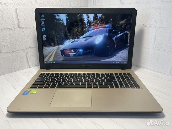 Игровой ноутбук Asus i3/12gb/2видеокарты/SSD