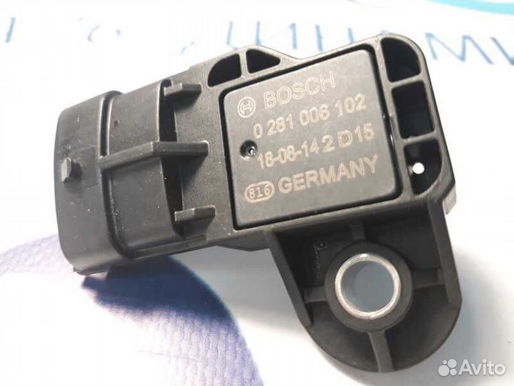 Датчик температуры и давления воздуха Bosch (ямз)