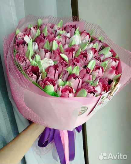 Букеты и коробочки из зефирных тюльпанов