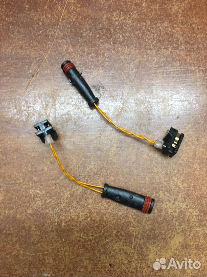 Датчики износа колодок Mercedes Benz Vito / Viano