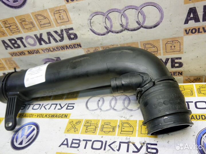 Патрубок воздушного фильтра Фольксваген Тигуан