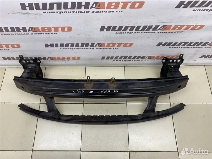 Усилитель переднего бампера VW Пассат Б6