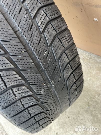 Michelin Latitude X-Ice 275/45 R20 110T