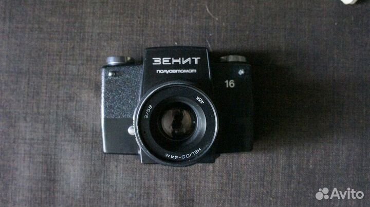 Фотоаппараты Зенит-16, Киев-19