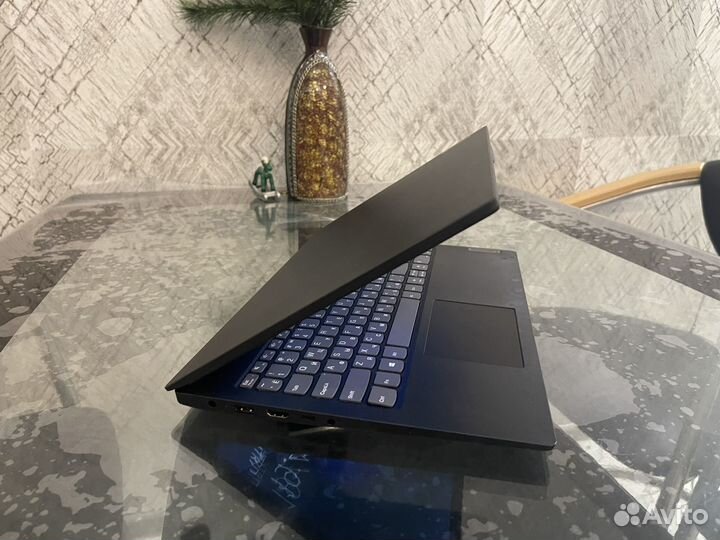 Новейший lenovo 15 Core i3-1115G4/12GB/SSD 256