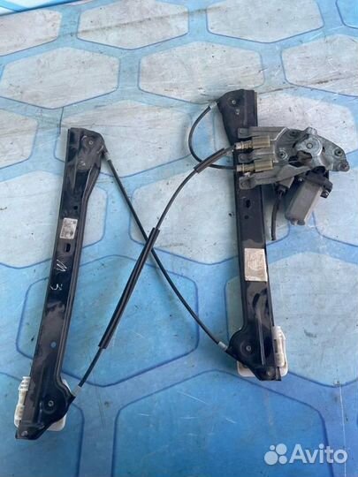 Стеклоподъемник передний правый 51339805670