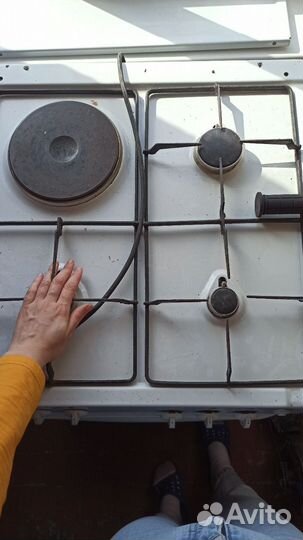 Газовая плита с электрической духовкой