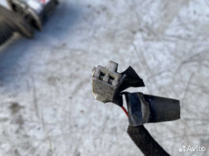 Проводка двери передняя правая Hyundai Elantra XD