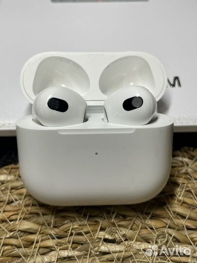 Оригинальные AirPods 3