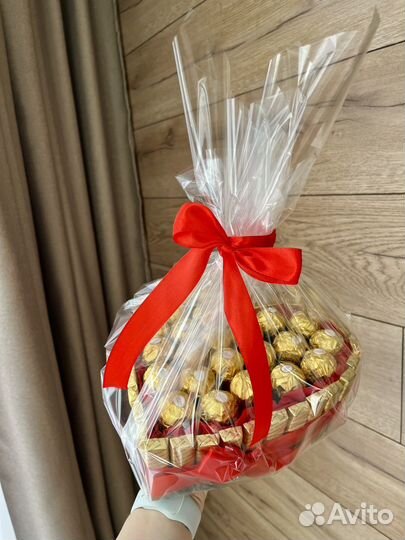 Торт из конфет