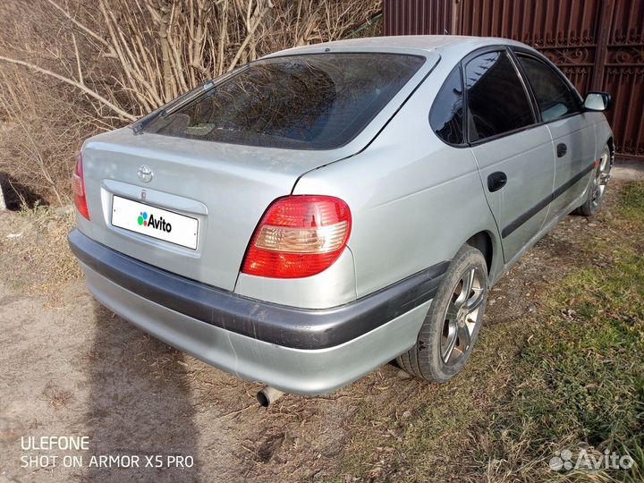 Toyota Avensis 1.8 МТ, 2001, 122 000 км