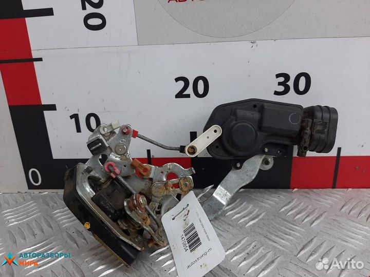 Замок двери задней правой Suzuki Ignis (FH) 2002