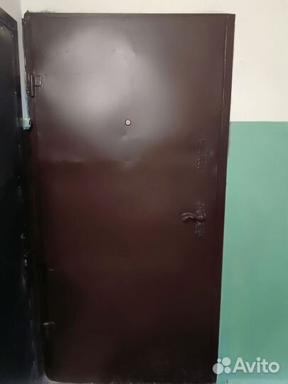 Дверь входная железная