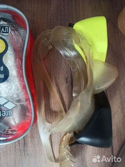 Шапочка и очки для плавания новые