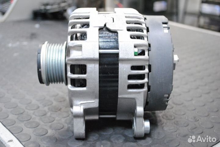 Генератор Audi A4, Audi A5, Audi Q5 3.0 TDi 150А