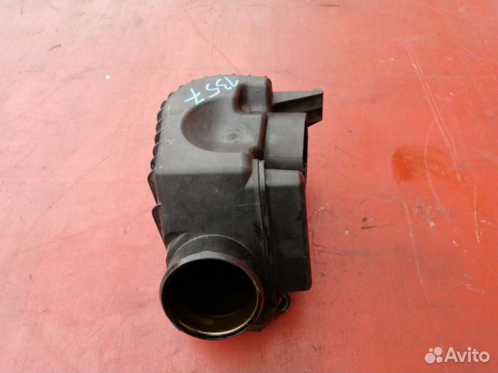 Резонатор воздушного фильтра Mercedes-Benz E-Class