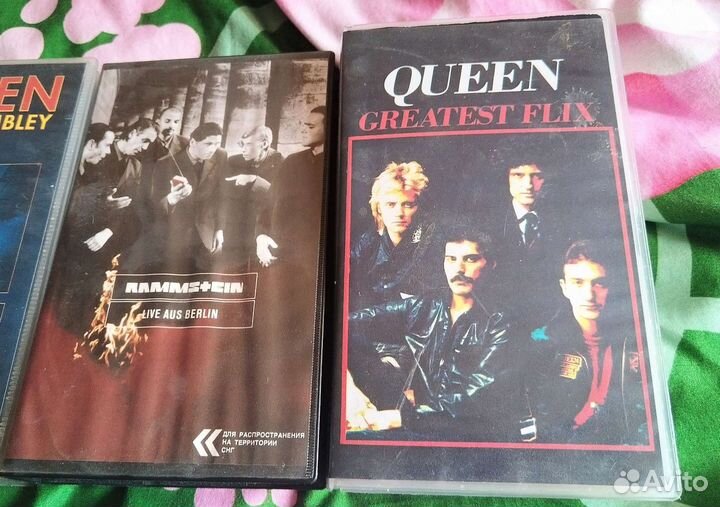 Видеокассеты vhs Queen и Rammstein (оригинал)