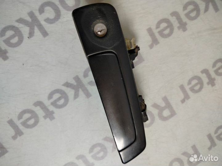 Ручка внешняя передняя правая Mitsubishi Mirage 4G