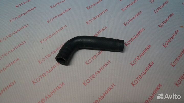 Nissan 14055-7J500 Патрубок водяной