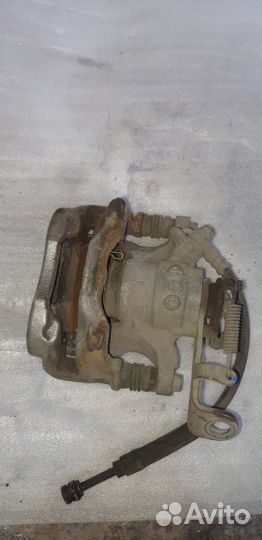 Суппорт задний левый Mazda 3 BM