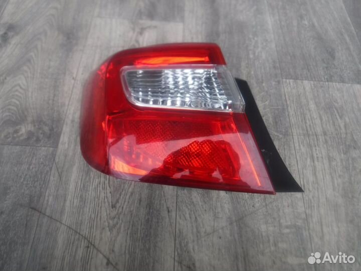 Фонарь левый №87 Toyota Camry 50 2013